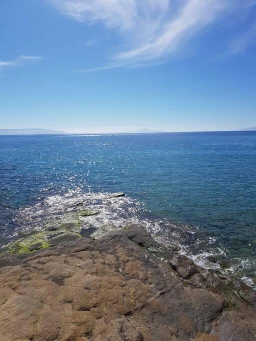 Hh Bay Daire Logaras Dış mekan fotoğraf